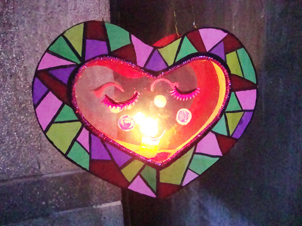 cách làm lồng đèn bằng giấy hình trái tim
